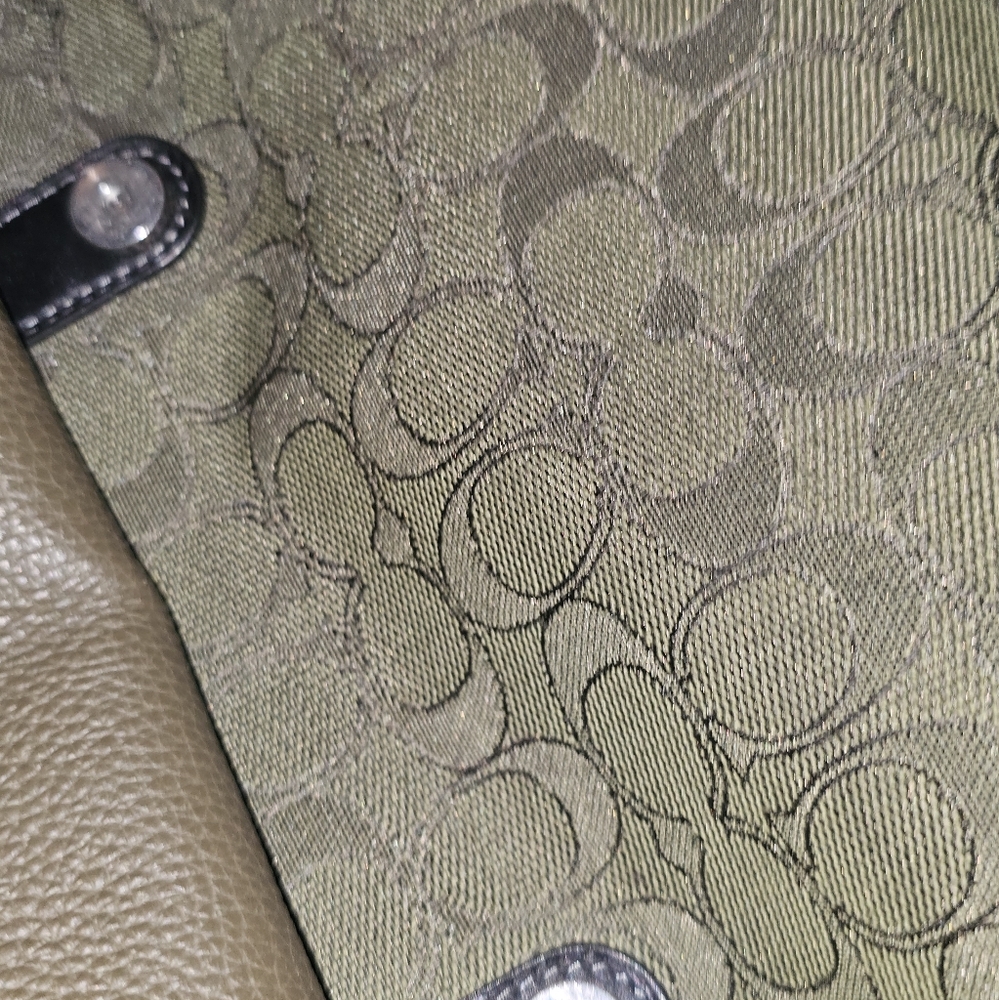 Coach Khaki and Brown Signature Backpack - Picture 2 of 4
